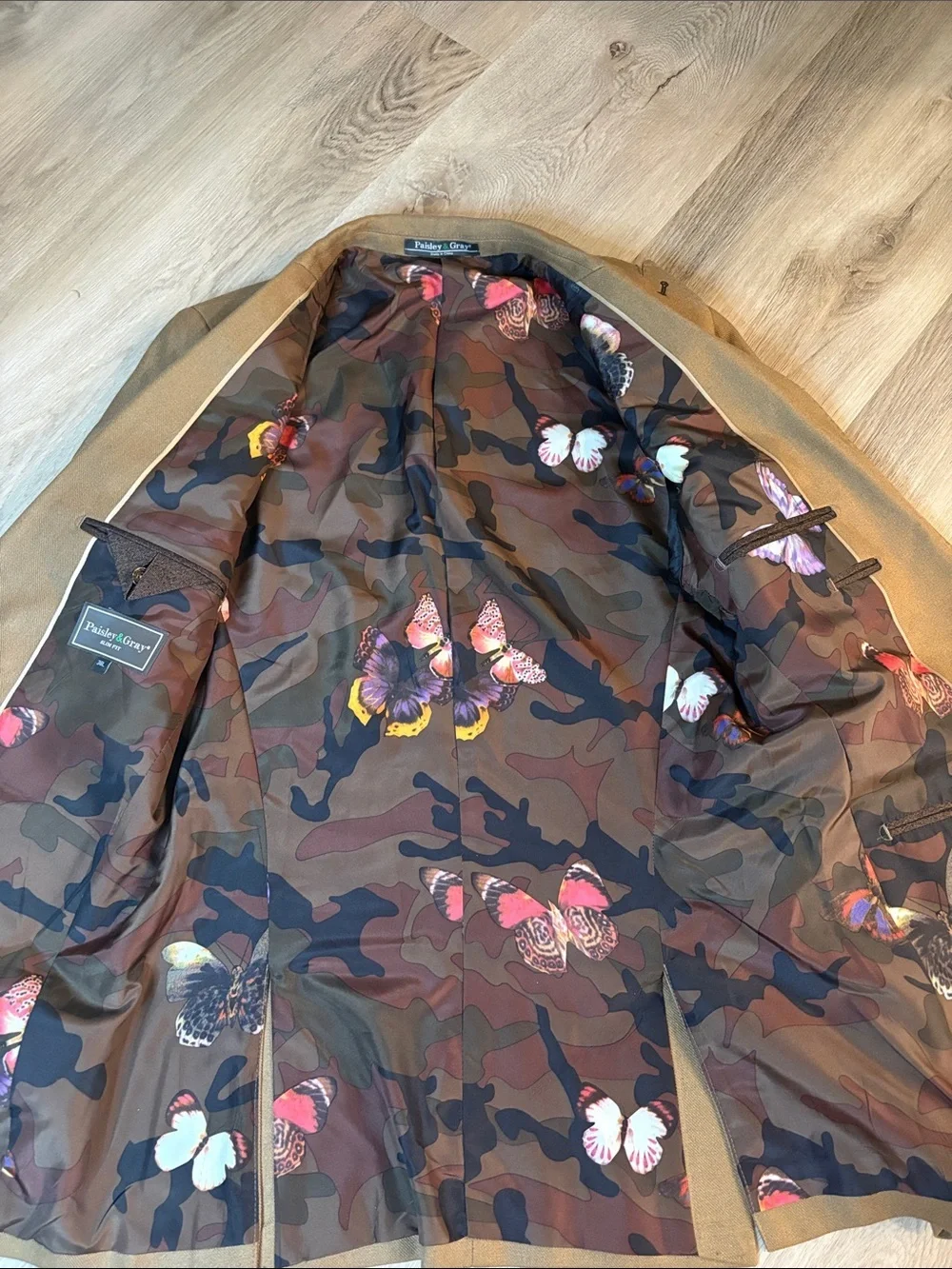 Paisley and Gray Slim Fit Blazer Tan Butterfly Camo Lining business casual 38L
